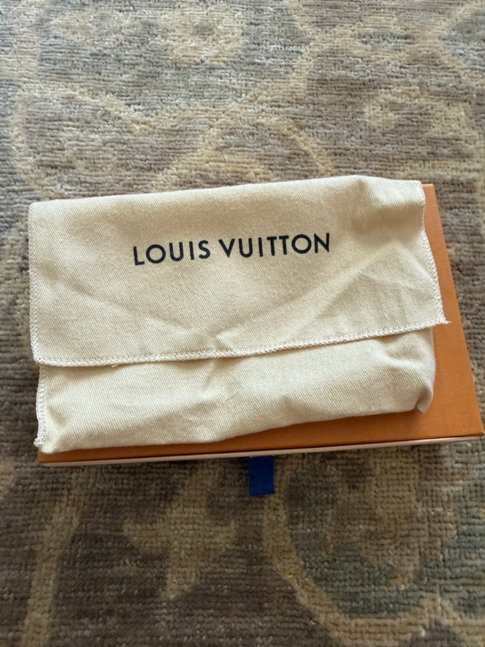 Louis Vuitton Brown and Tan Monogram Passport Cover - Picture 9 of 9